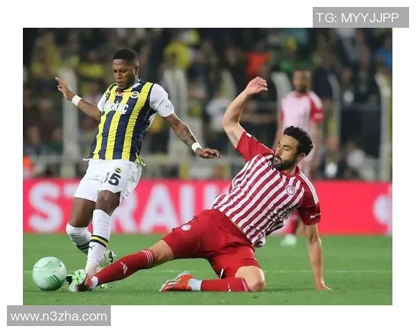 图库曼竞技与格雷的激烈对决揭示了球队实力的较量与未来的希望