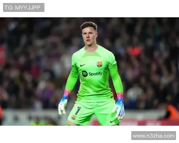 莱万带领球队再创辉煌赛季表现引发球迷热议与期待