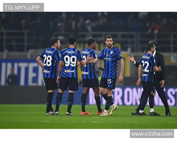 巴黎圣日尔曼与罗马的巅峰对决展现足球魅力与激情的较量 巴黎圣日尔曼与罗马的巅峰对决展现足球魅力与激情的较量