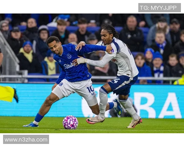 热刺与埃弗顿对决分析:战术布局与球员表现全解析 热刺与埃弗顿对决分析:战术布局与球员表现全解析